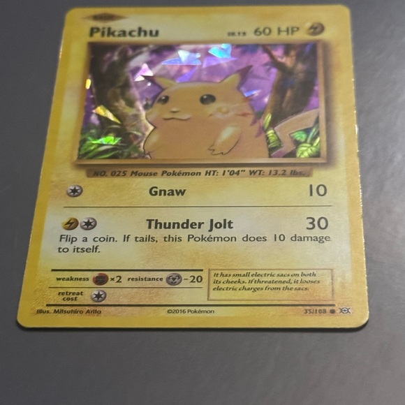 Pikachu Holographic Pokmon Card